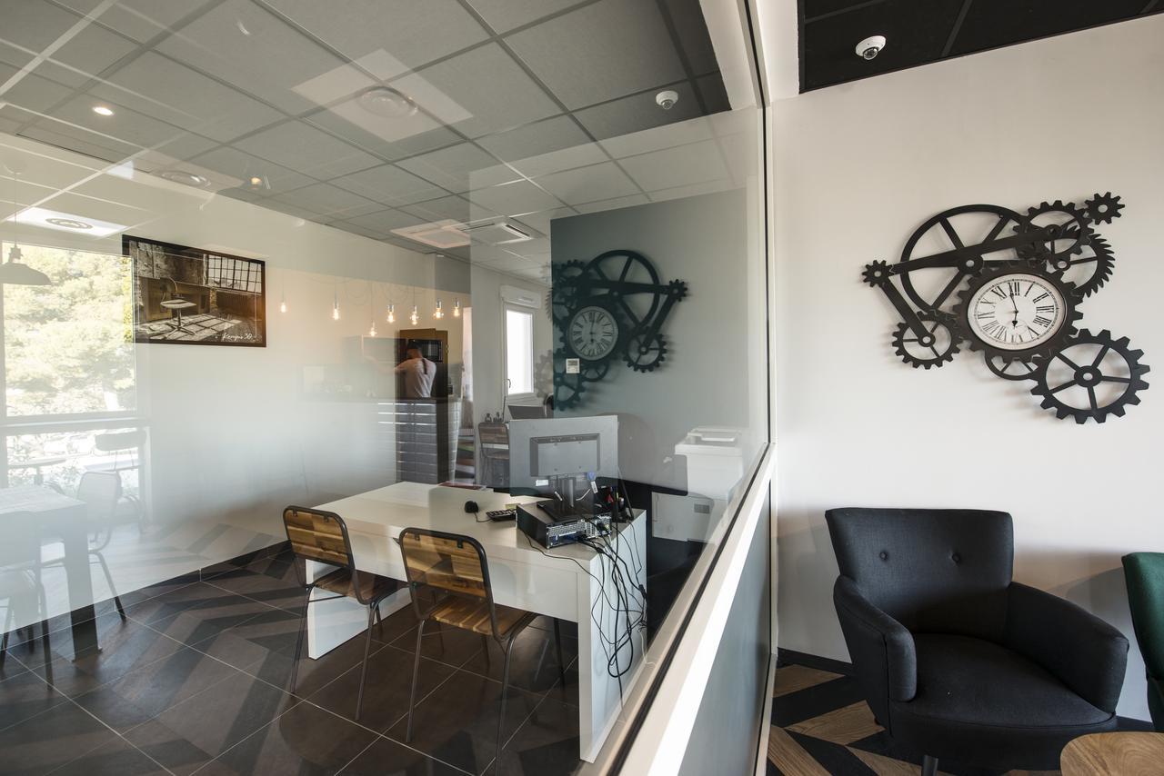 Residence Uxco Kampus 30 Ex Suiteasy Nîmes Exteriér fotografie